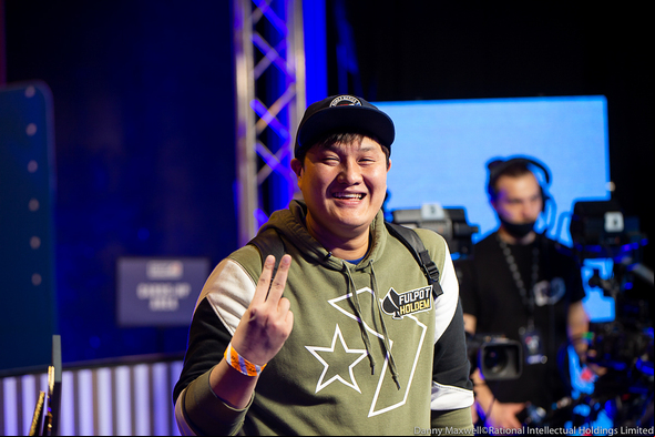 Gab Yong Kim vede finálovou šestku Main Eventu EPT Prague