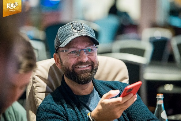 Daniel Negreanu poker profesional