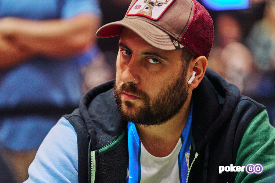 Juan Maceiras v Main Eventu WSOP 2023 na PokerGo.com